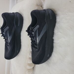 Used Good Condition Brooks Men's Black Running Shoes